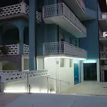 Hotel Gf 2*
