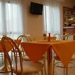 Hotel Gf 2*