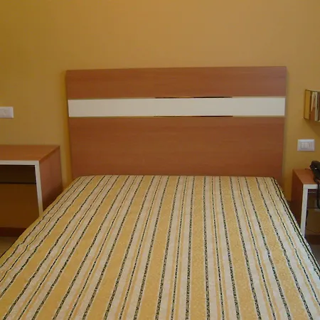 Gf Hotel